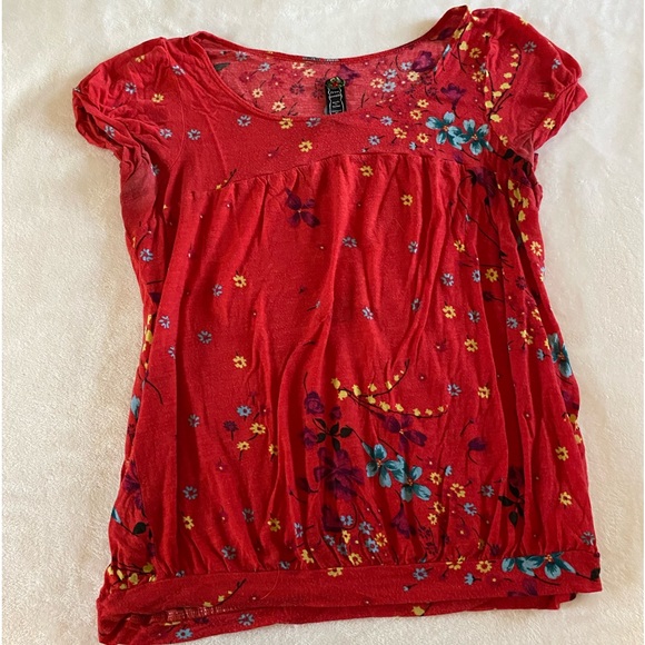 Free People | Red Floral Top - Picture 3 of 7